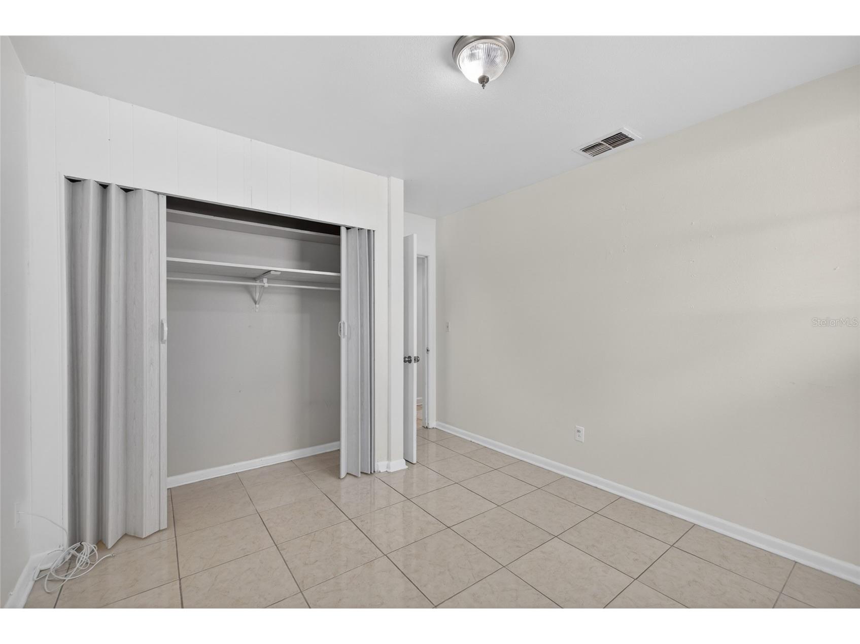924 Lakewood Avenue Tampa FL 33613 TB8496470 image17