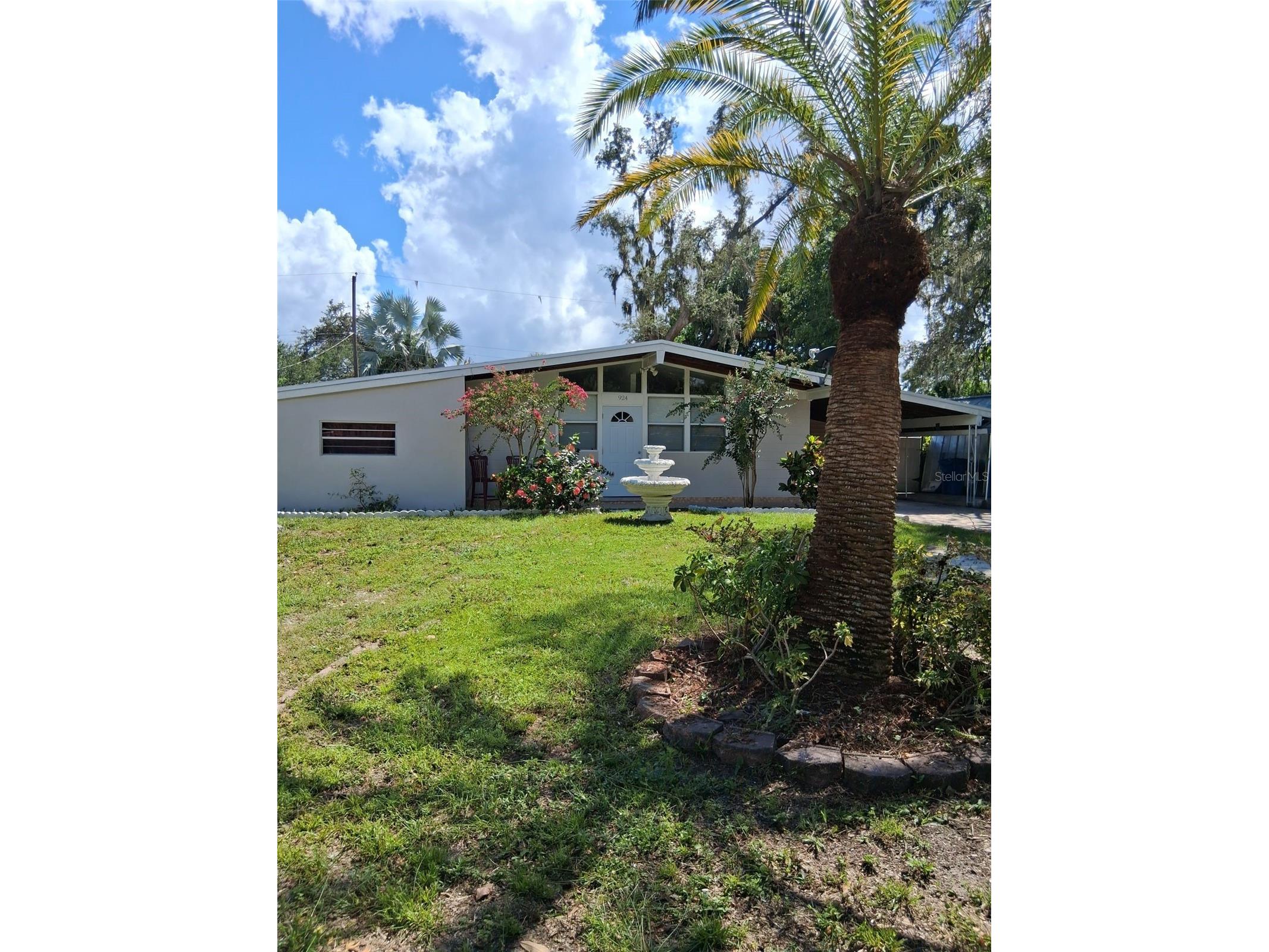 924 Lakewood Avenue Tampa FL 33613 TB8496470 image2