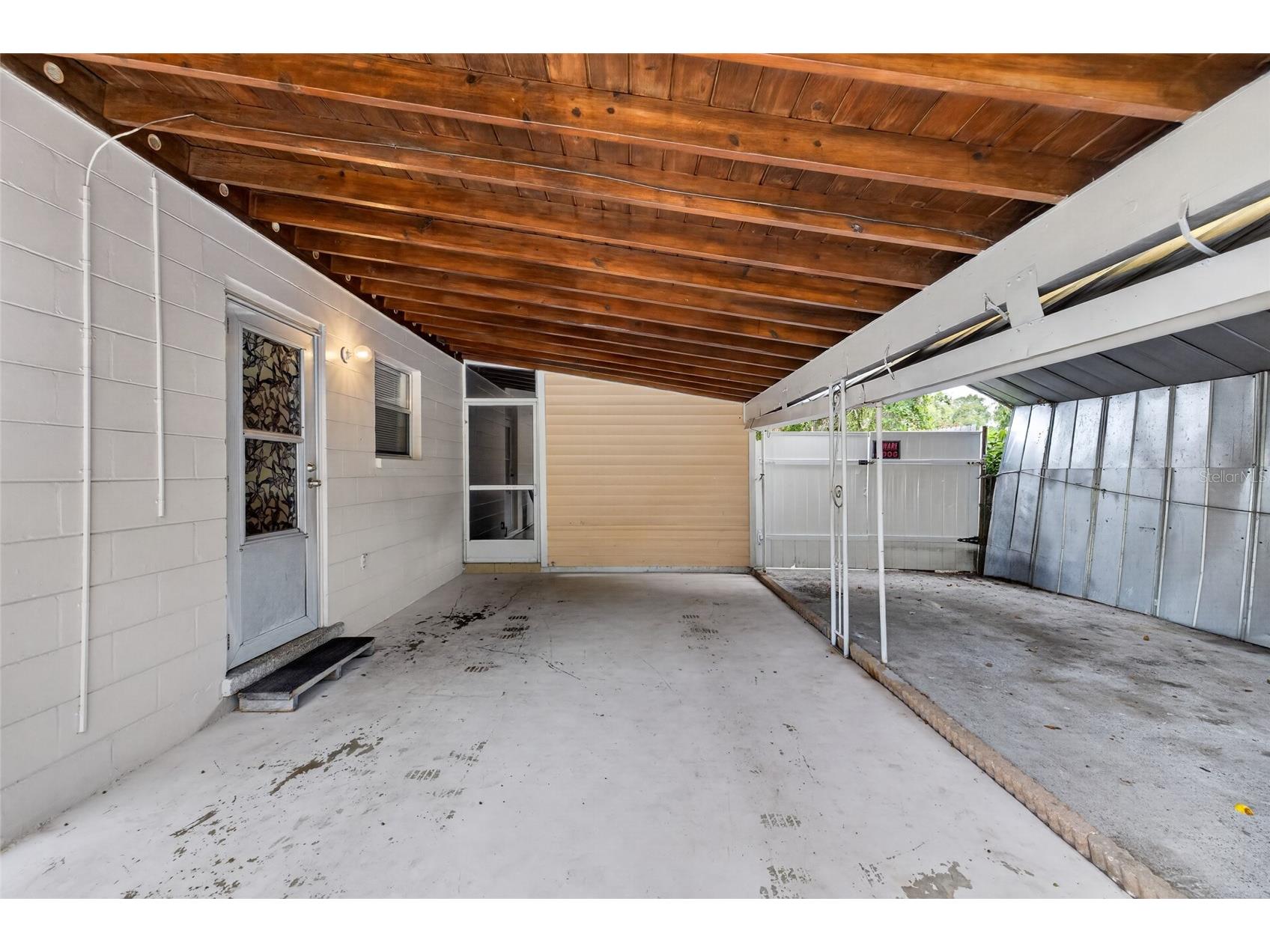924 Lakewood Avenue Tampa FL 33613 TB8496470 image34