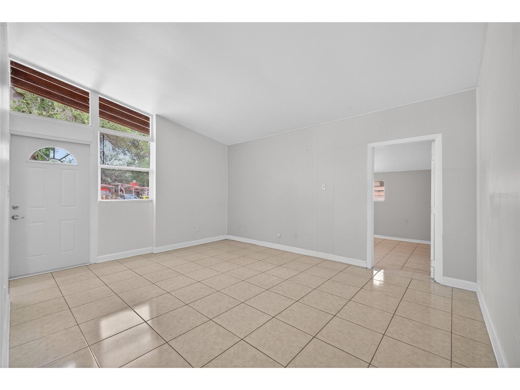 924 Lakewood Avenue Tampa FL 33613 TB8496470 image9