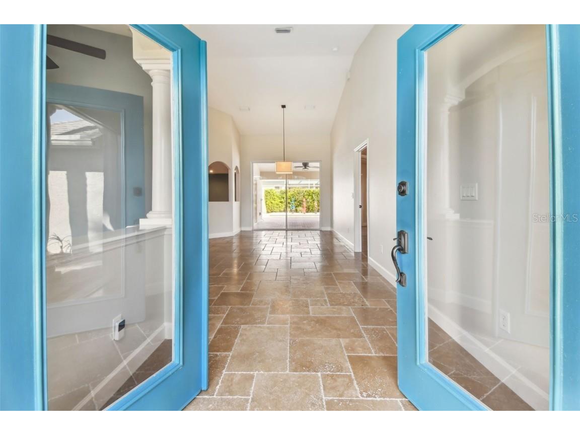 924 Landmark Circle S Tierra Verde FL 33715 TB8341010 image1