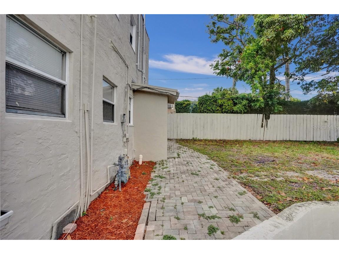 924 Mcintosh Street West Palm Beach FL 33405 TB8401570 image49