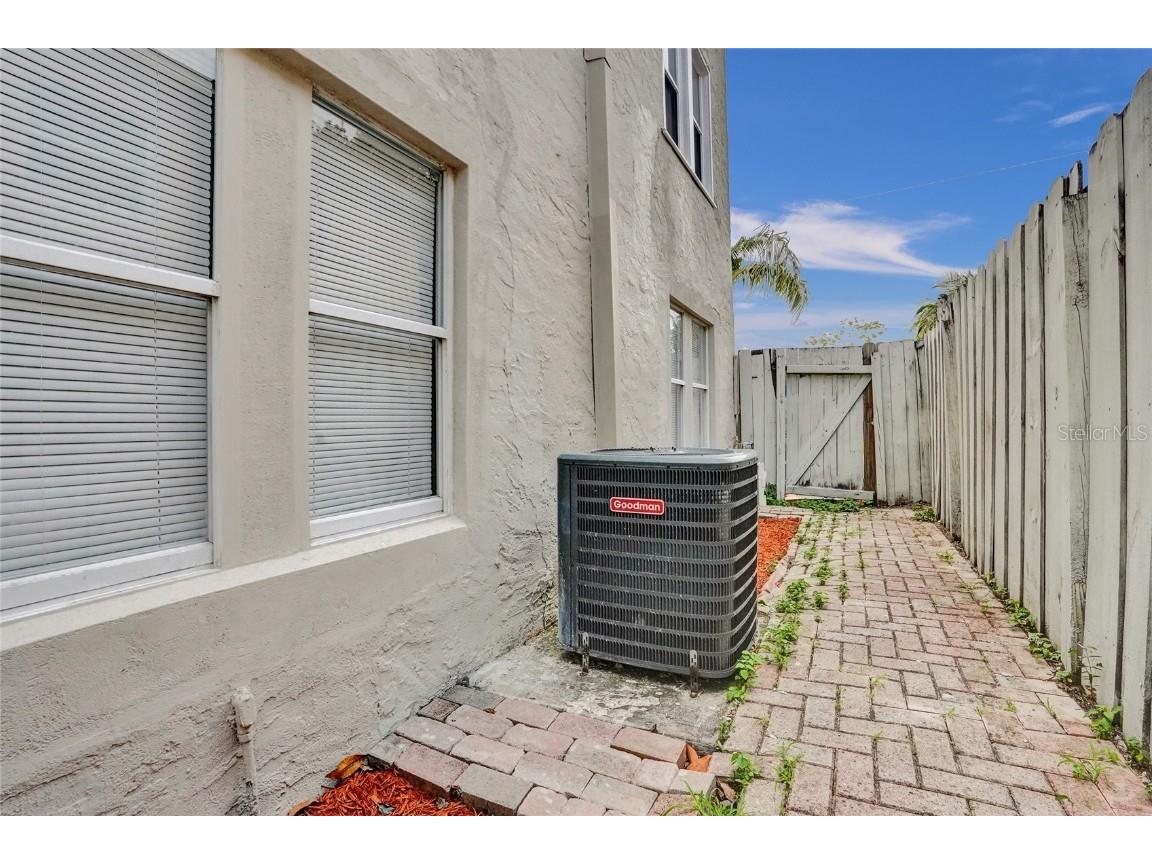 924 Mcintosh Street West Palm Beach FL 33405 TB8401570 image50