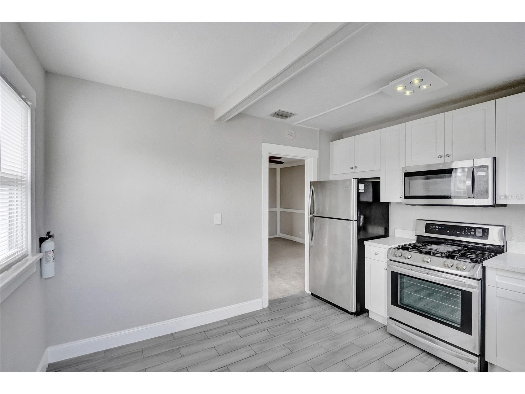 924 Mcintosh Street West Palm Beach FL 33405 TB8486612 image7