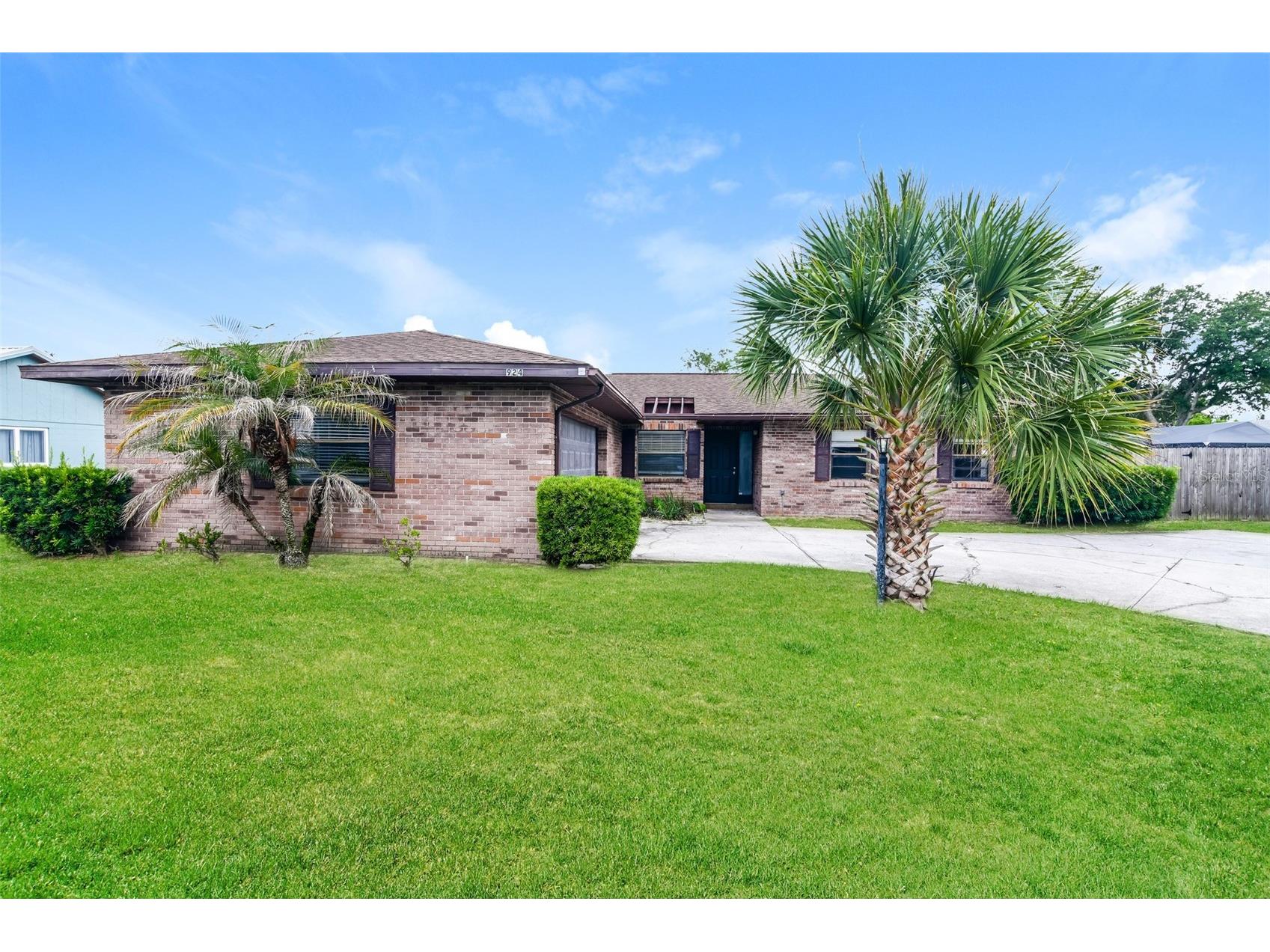 924 S Heron Circle Winter Haven FL 33884 O6419206 image1
