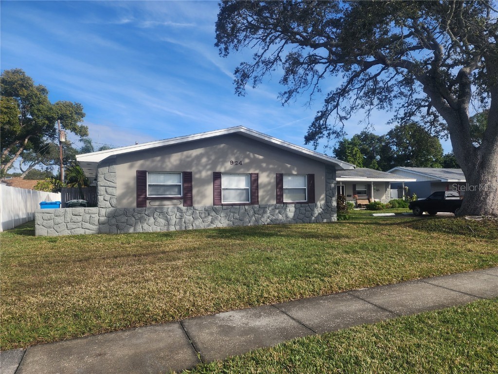 924 San Christopher Drive Dunedin FL 34698 T3499242 image1