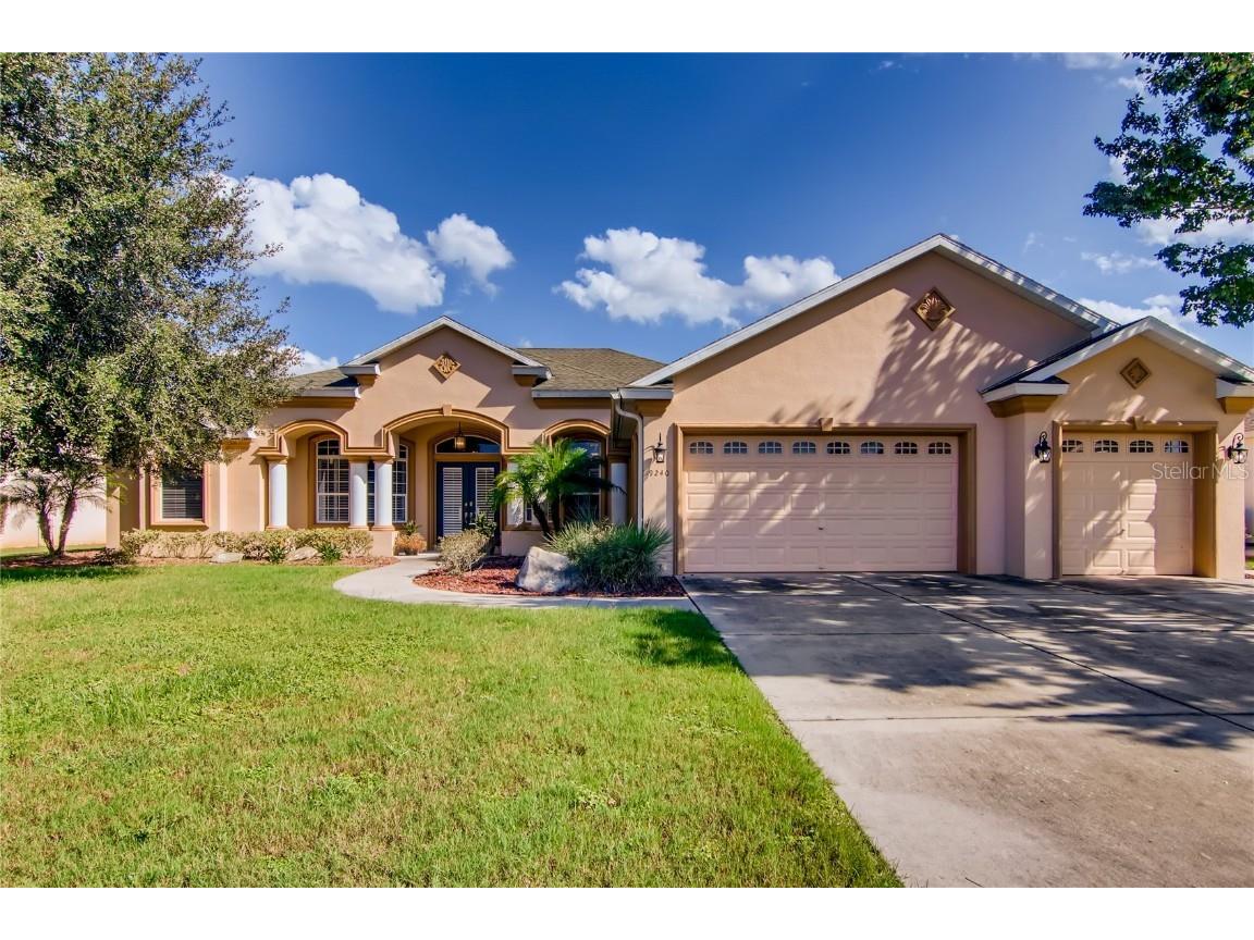 9240 Mississippi Run Weeki Wachee FL 34613 W7840748 image1