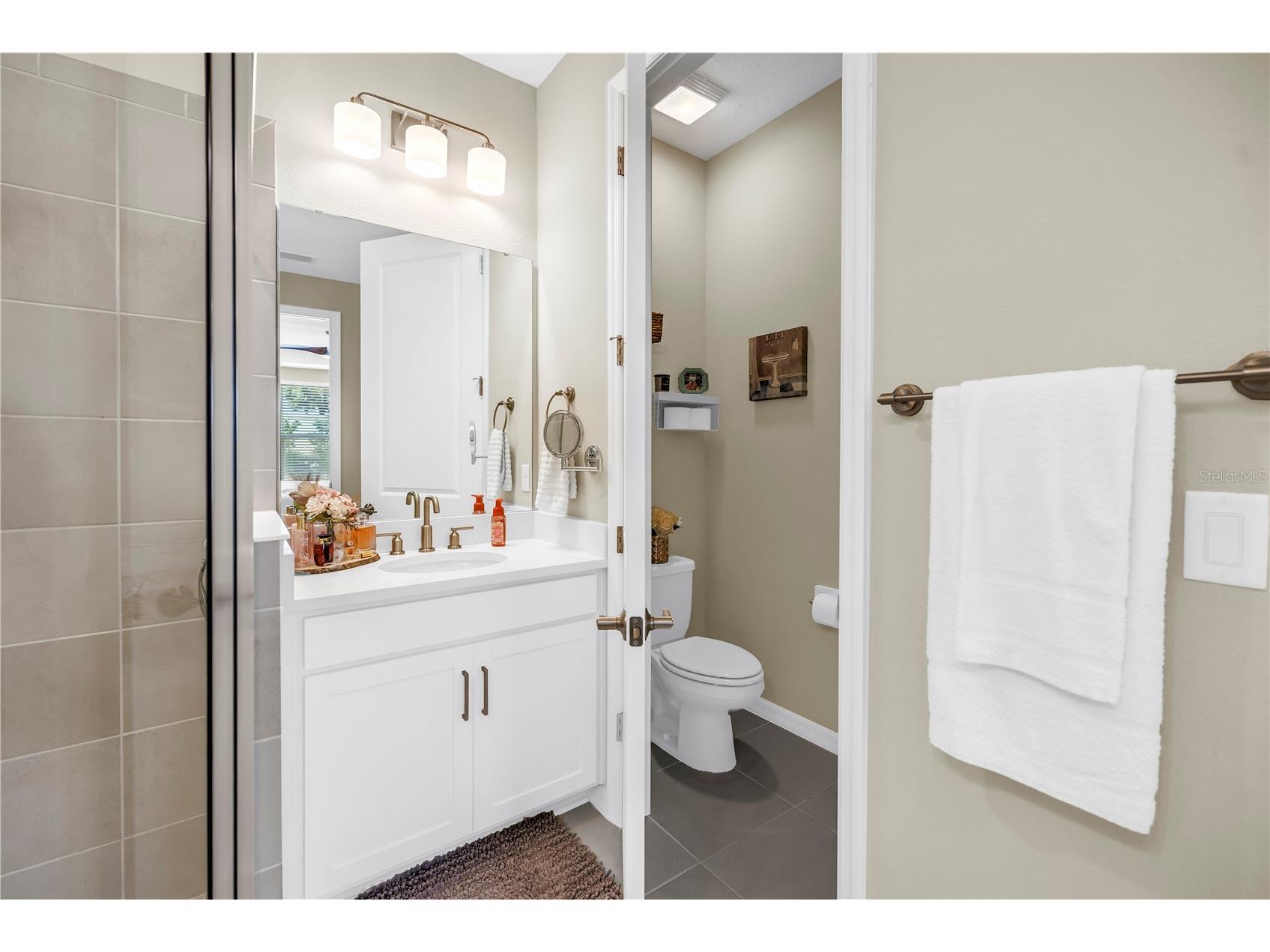 9240 Tequila Sunrise Drive Sarasota FL 34241 A4696095 image13
