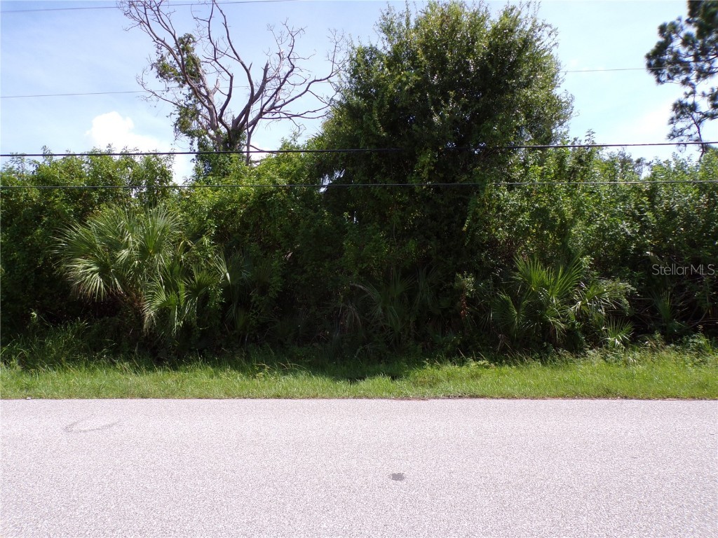 9241 Fruitland Avenue Englewood FL 34224 C7496167 image1