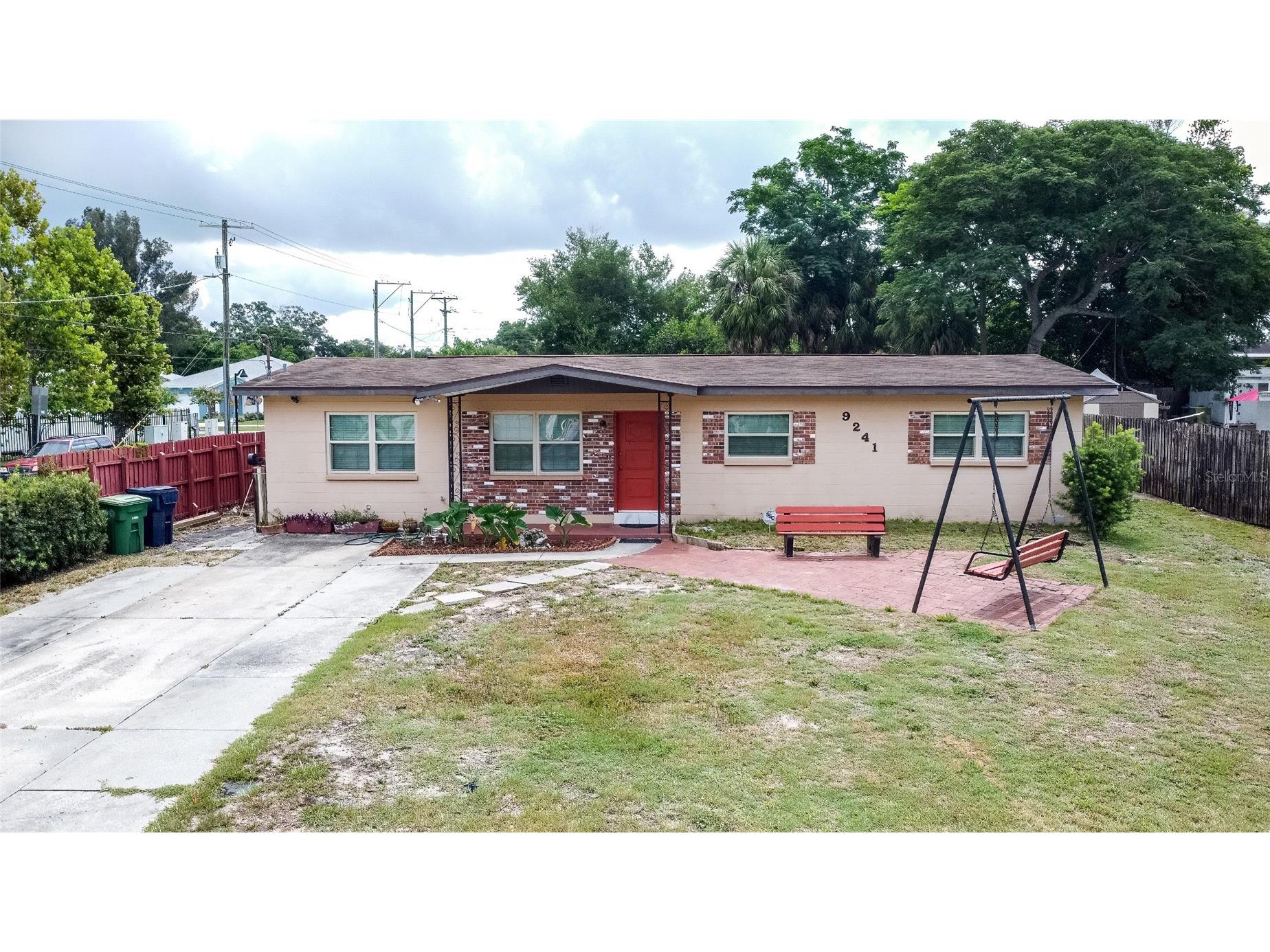 9241 N 52nd Street Tampa FL 33617 TB8525916 image1