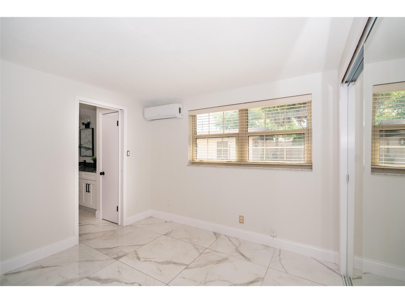 9241 N 52nd Street Tampa FL 33617 TB8525916 image13