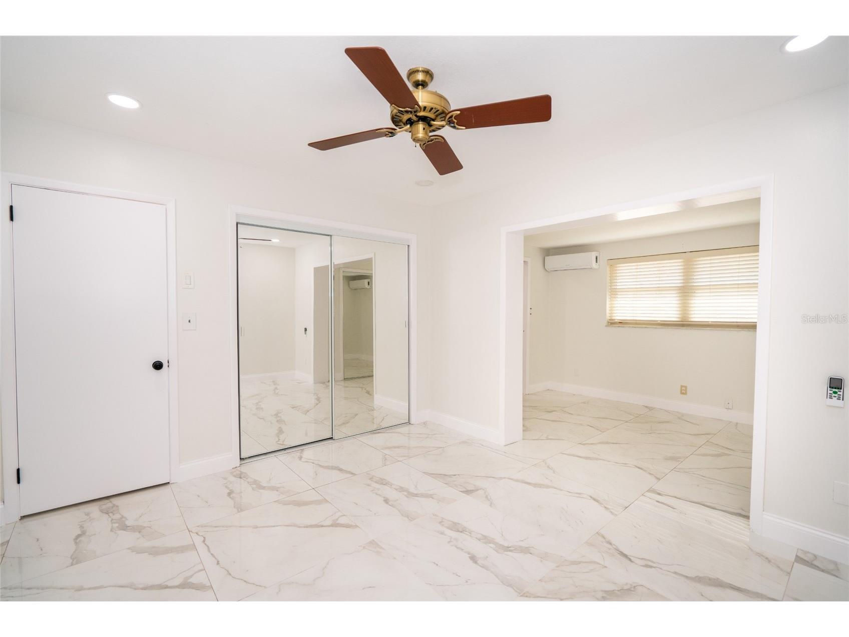 9241 N 52nd Street Tampa FL 33617 TB8525916 image15