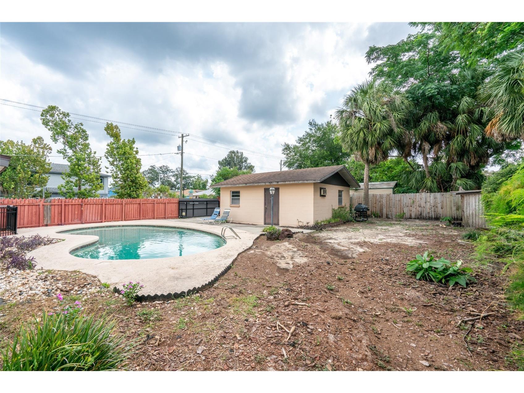 9241 N 52nd Street Tampa FL 33617 TB8525916 image34