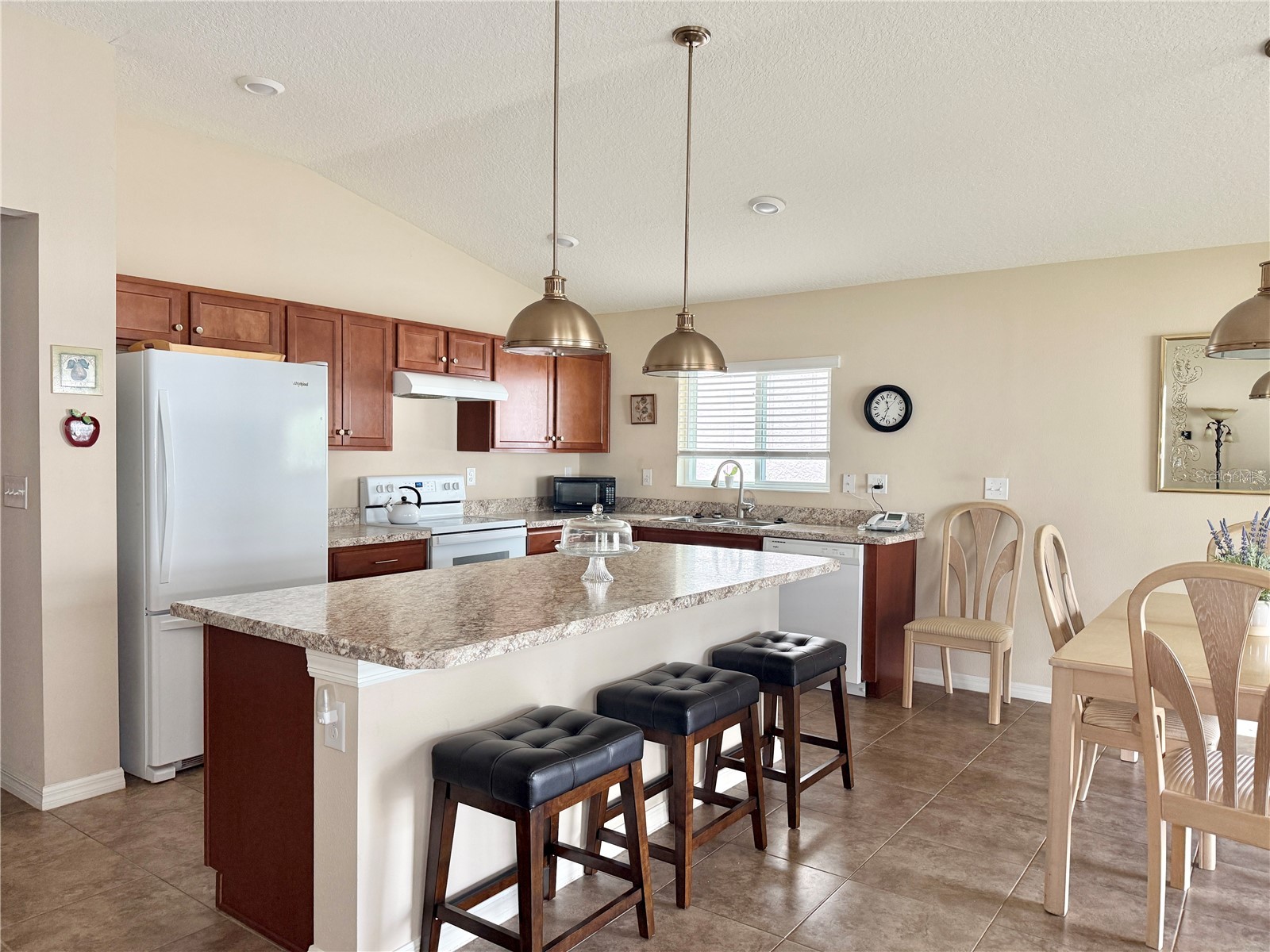 9242 Freedom Hill Dr Seffner FL 33584 TB8493490 image10
