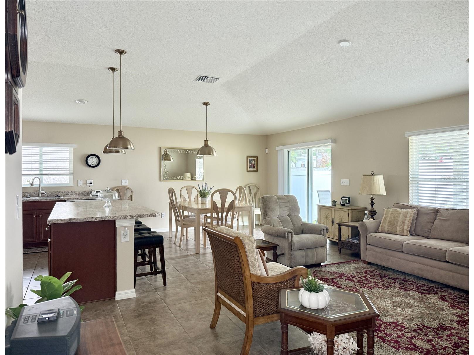 9242 Freedom Hill Dr Seffner FL 33584 TB8493490 image4