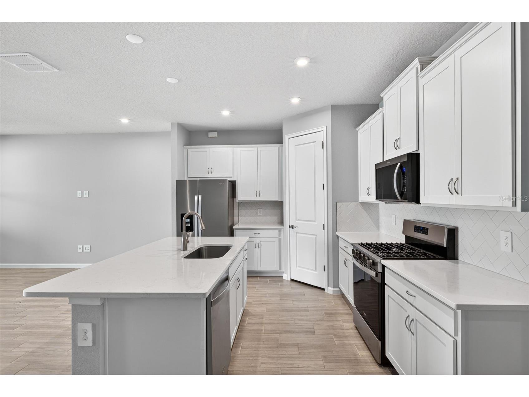 9243 Aurelia Avenue Parrish FL 34219 TB8487185 image6