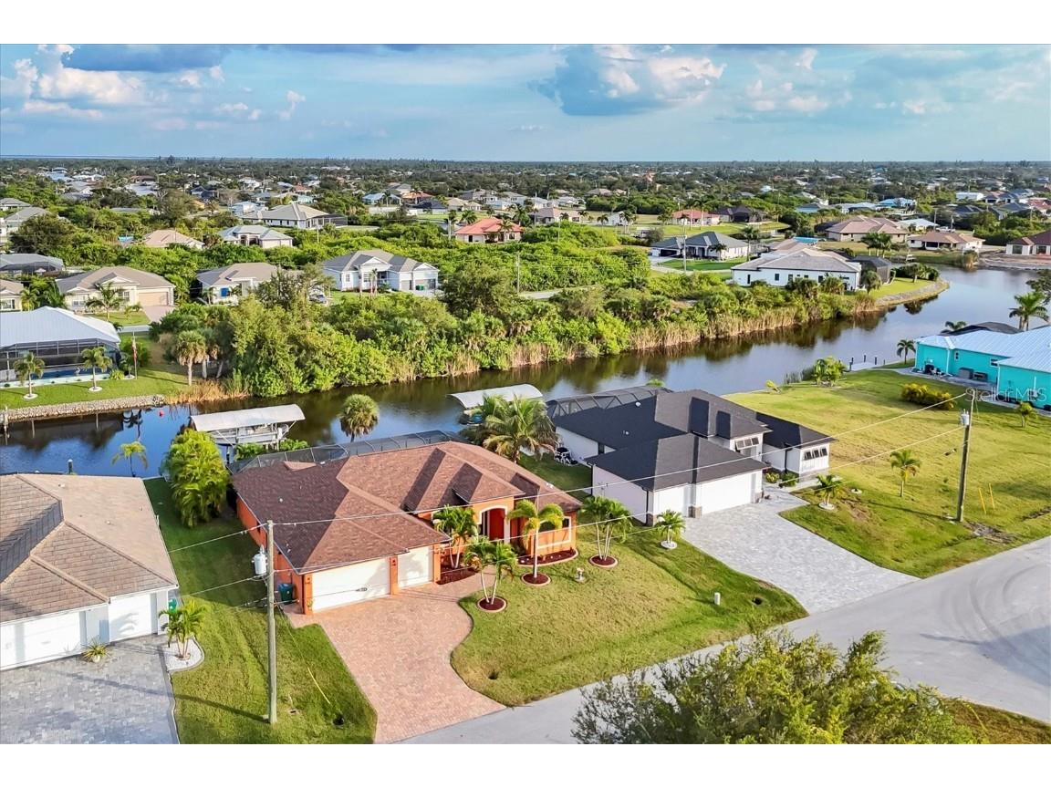 9244 Hialeah Terrace Port Charlotte FL 33981 D6144912 image2