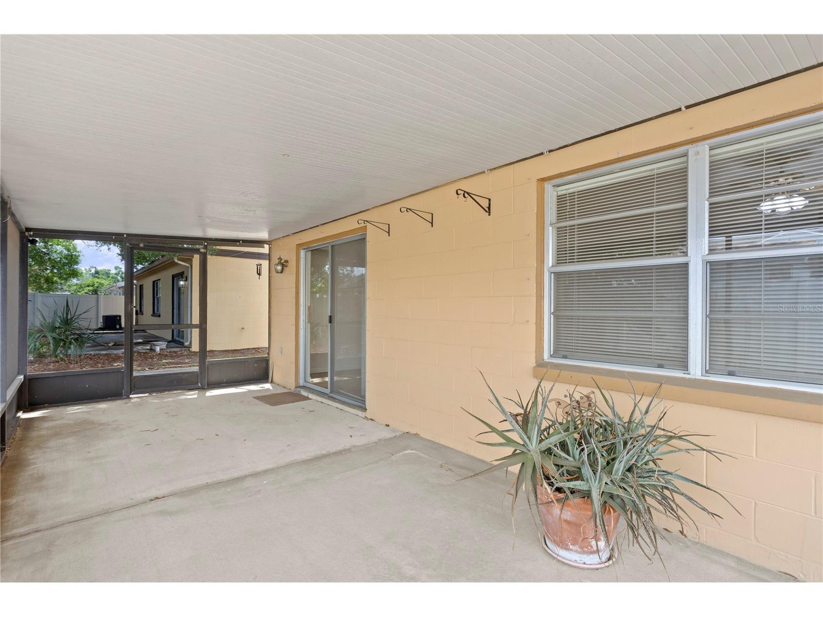 9247 Camino Villa Boulevard Tampa FL 33635 TB8496766 image28