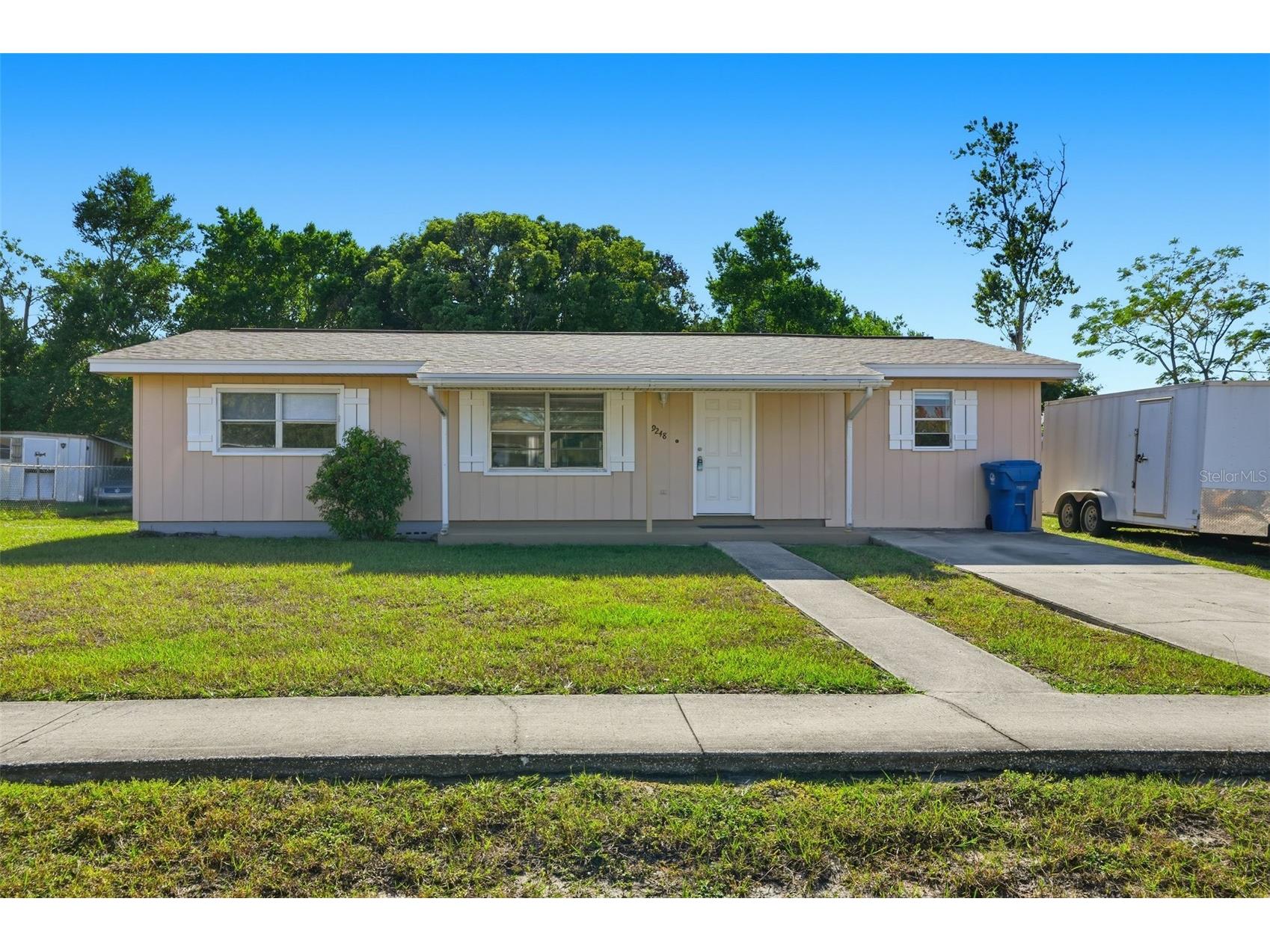 9248 Chase Street Spring Hill FL 34606 W7880048 image1