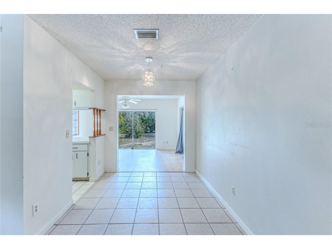 9249 Northcliffe Boulevard Spring Hill FL 34606 W7880476 image14