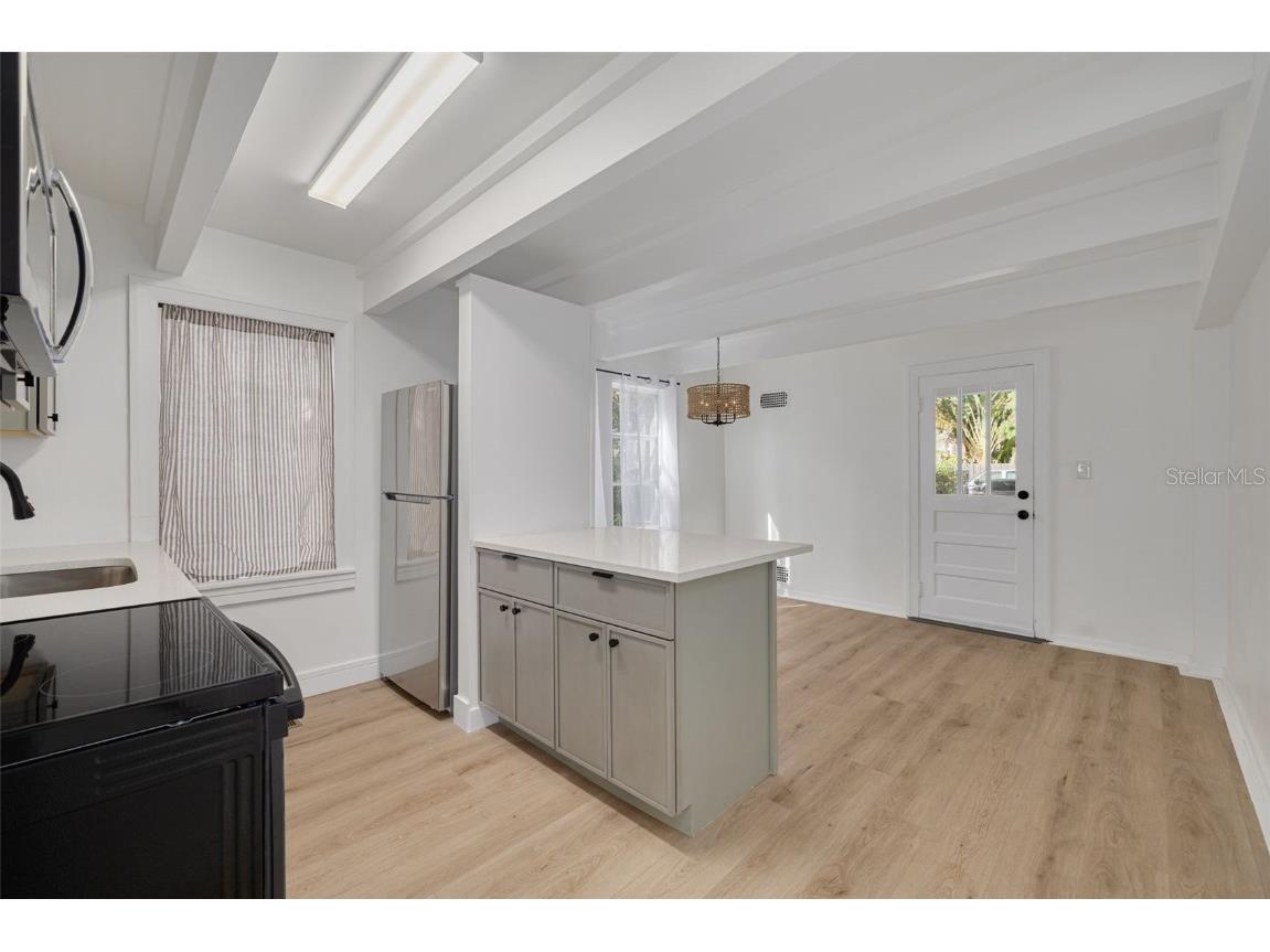 925 16th Avenue N Saint Petersburg FL 33704 TB8448105 image10