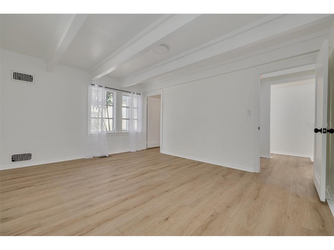 925 16th Avenue N Saint Petersburg FL 33704 TB8448105 image12