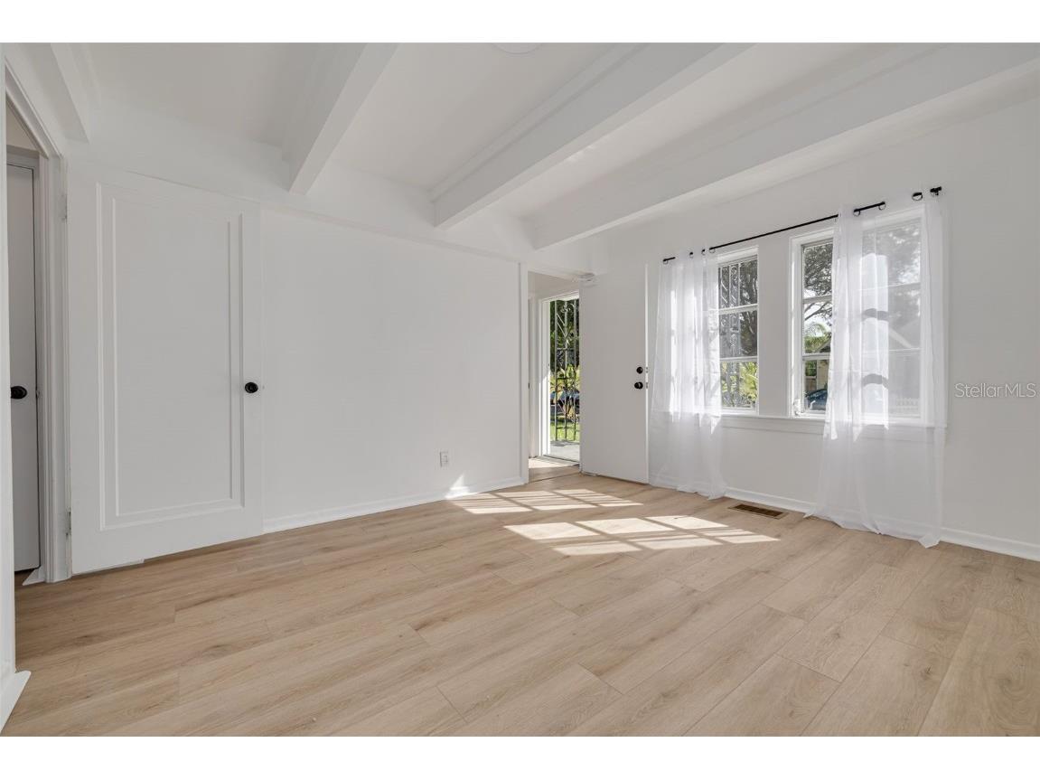 925 16th Avenue N Saint Petersburg FL 33704 TB8448105 image14