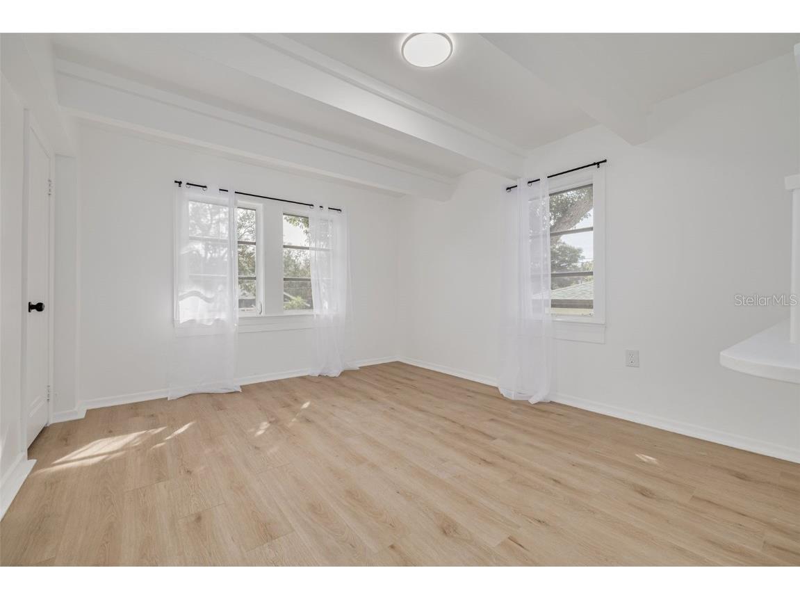 925 16th Avenue N Saint Petersburg FL 33704 TB8448105 image24