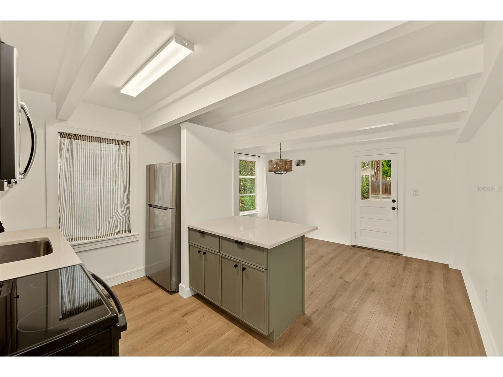 925 16th Avenue N Saint Petersburg FL 33704 TB8509416 image10