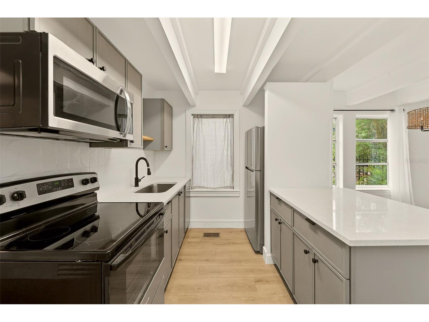 925 16th Avenue N Saint Petersburg FL 33704 TB8509416 image11
