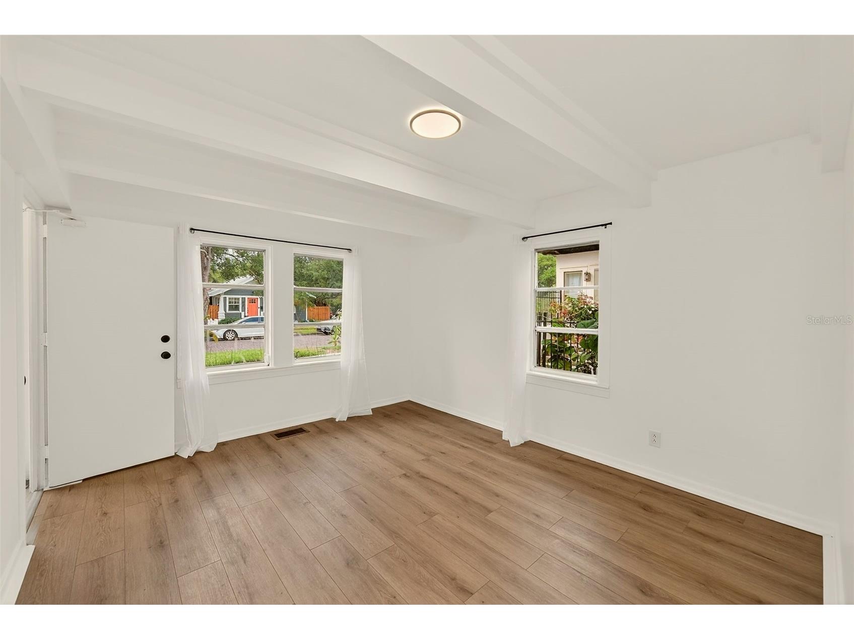 925 16th Avenue N Saint Petersburg FL 33704 TB8509416 image21