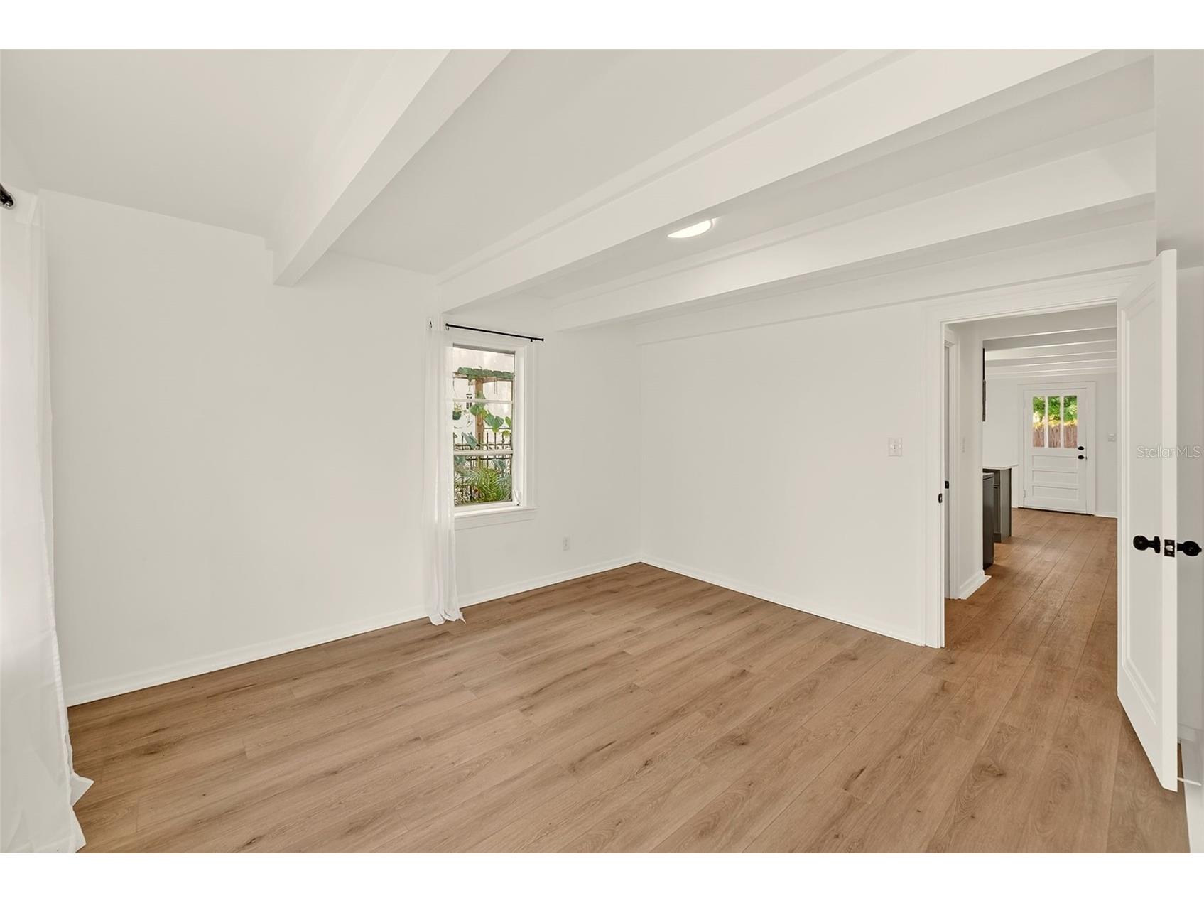 925 16th Avenue N Saint Petersburg FL 33704 TB8509416 image23