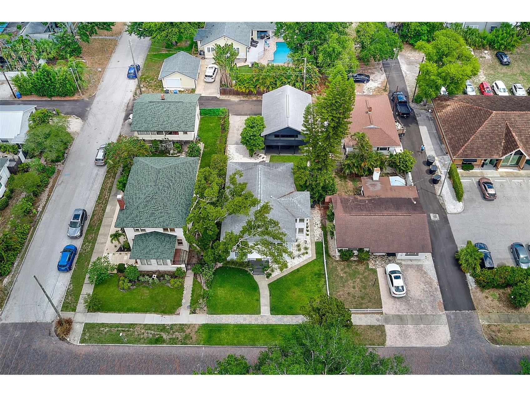 925 16th Avenue N Saint Petersburg FL 33704 TB8509416 image43