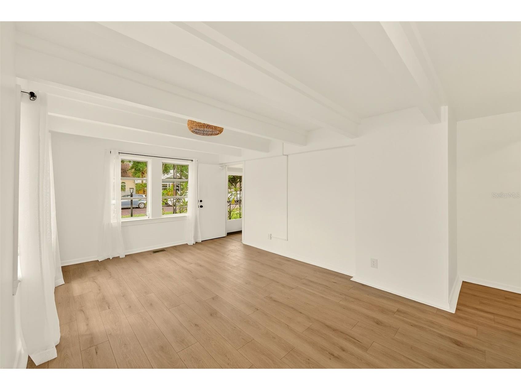 925 16th Avenue N Saint Petersburg FL 33704 TB8509416 image5