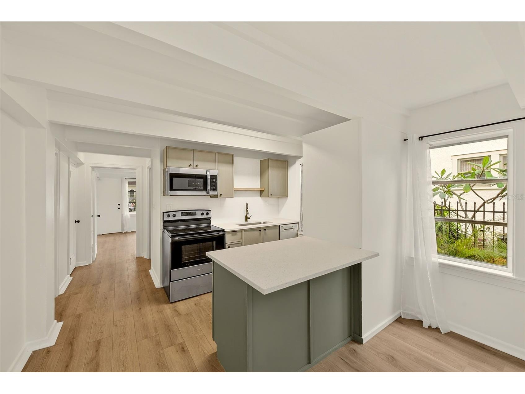 925 16th Avenue N Saint Petersburg FL 33704 TB8509416 image9