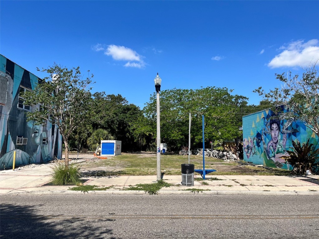 925 22nd Street S Saint Petersburg FL 33712 U8200461 image1