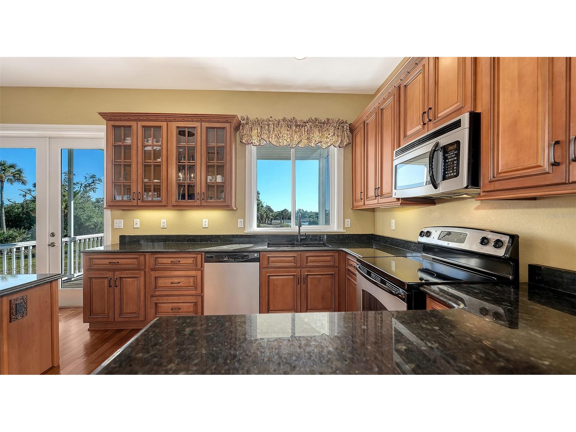 925 Bayshore Drive Terra Ceia FL 34250 A4686443 image30