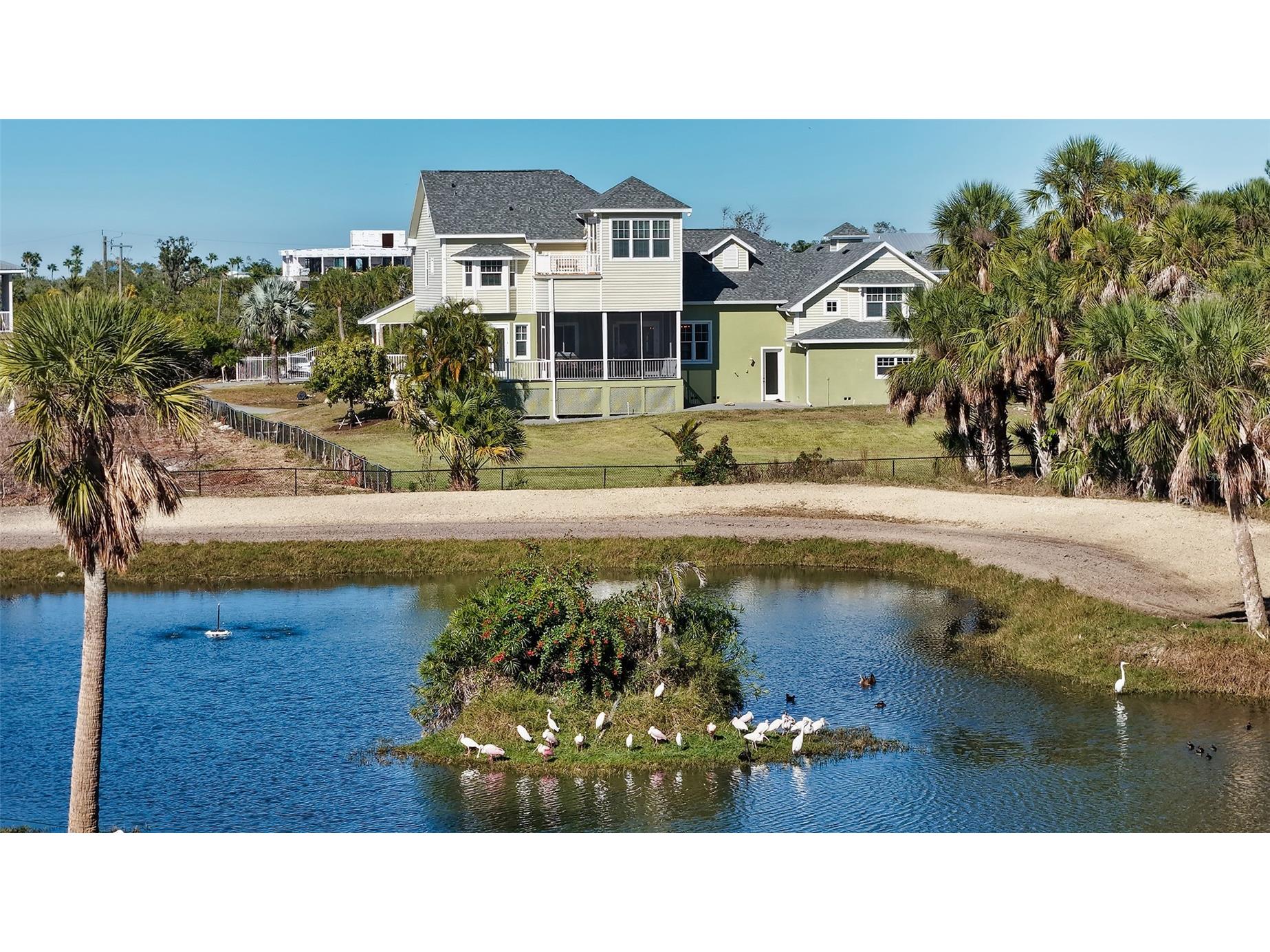 925 Bayshore Drive Terra Ceia FL 34250 A4686443 image7