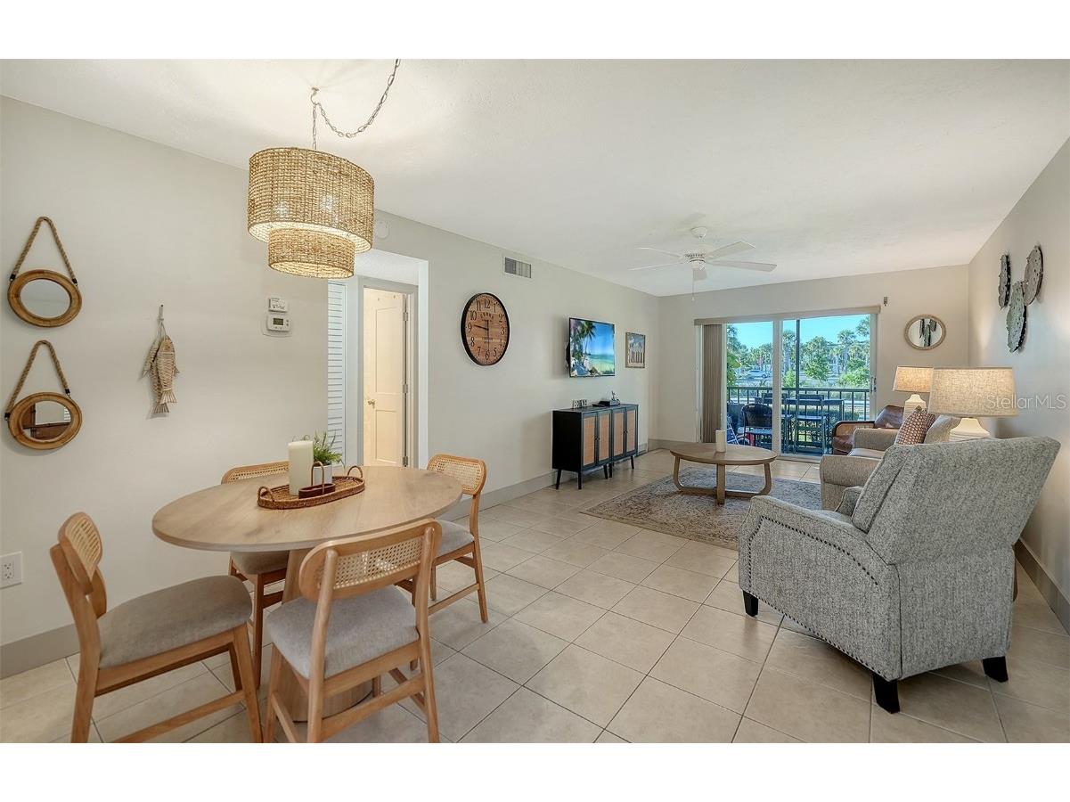 925 Beach Road #112 Siesta Key FL 34242 A4667098 image13
