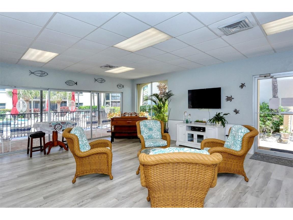 925 Beach Road #112 Siesta Key FL 34242 A4667098 image37