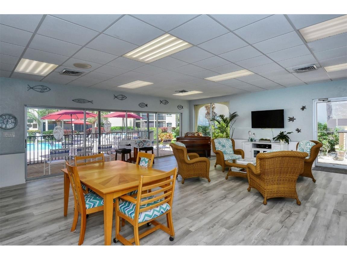 925 Beach Road #112 Siesta Key FL 34242 A4667098 image44