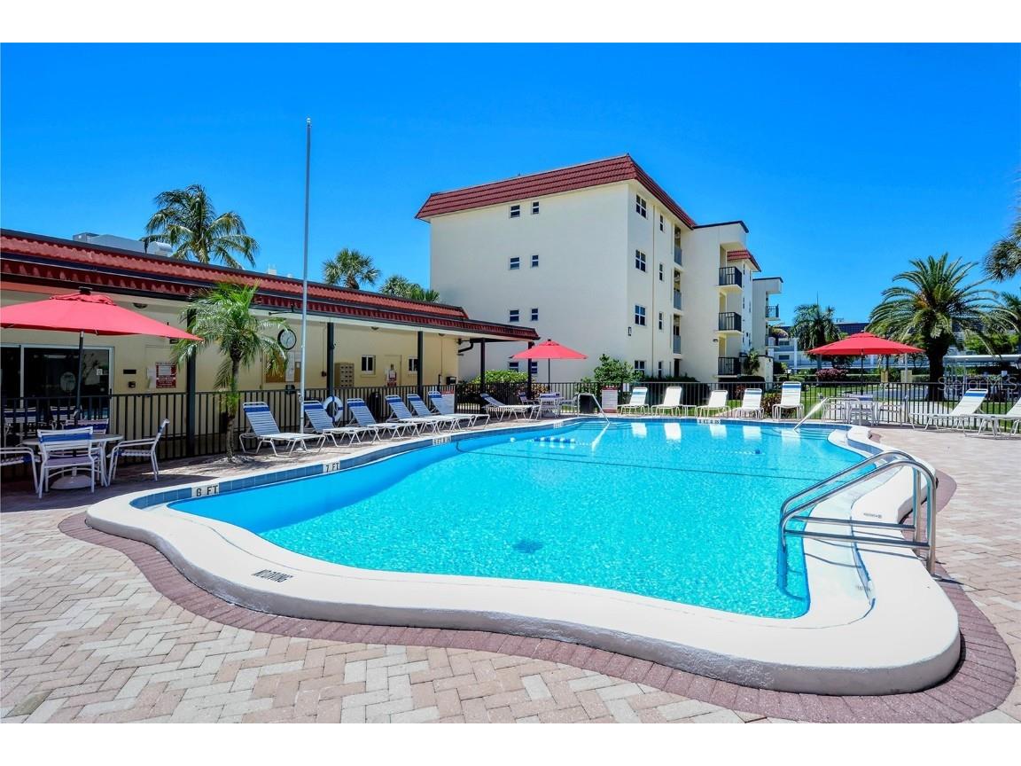 925 Beach Road #112 Siesta Key FL 34242 A4667098 image46