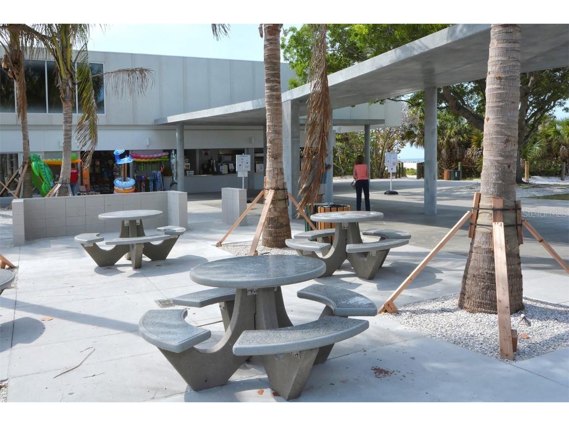 925 Beach Road #112 Siesta Key FL 34242 A4667098 image62