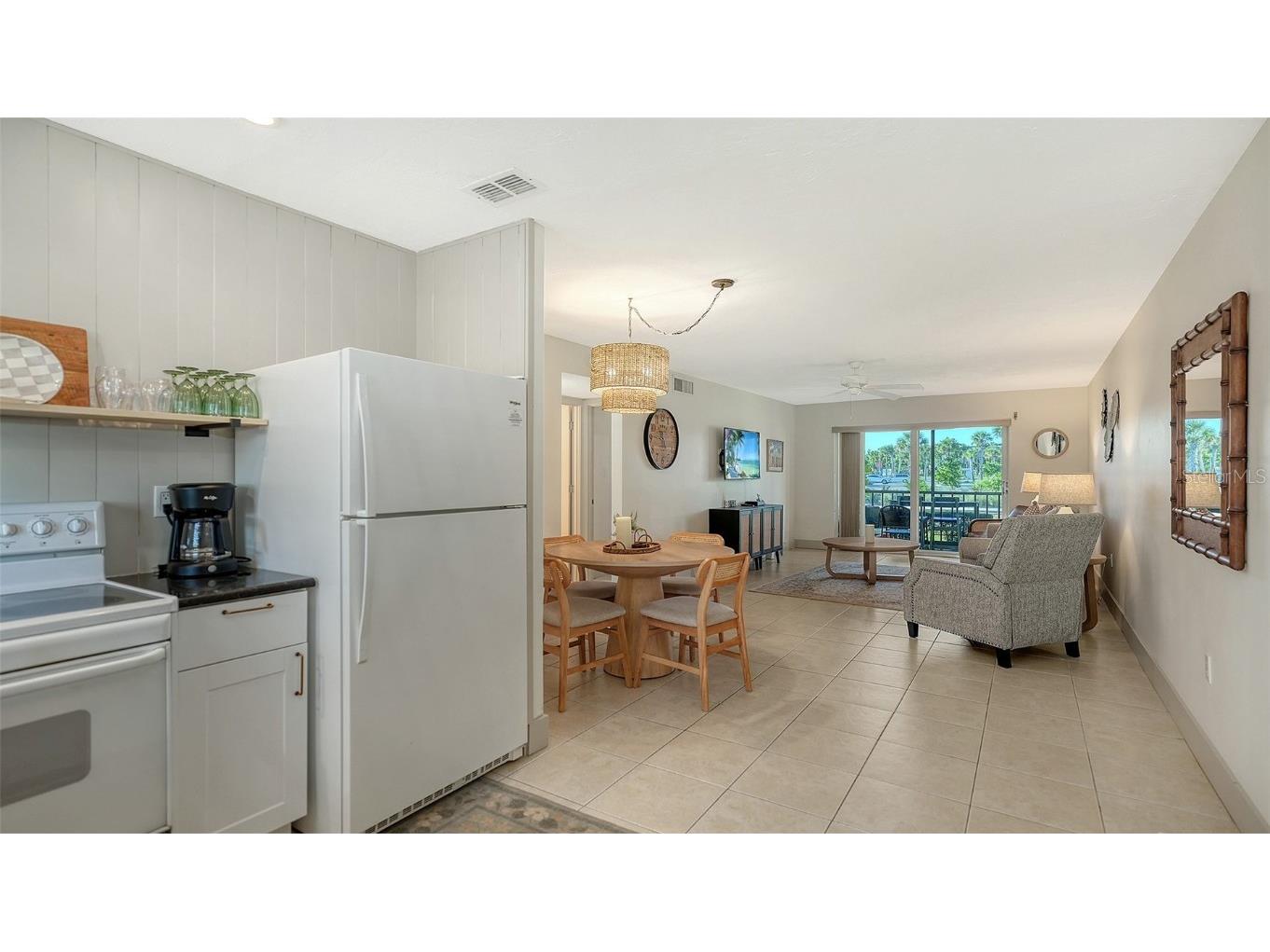 925 Beach Road #112 Siesta Key FL 34242 A4667098 image7