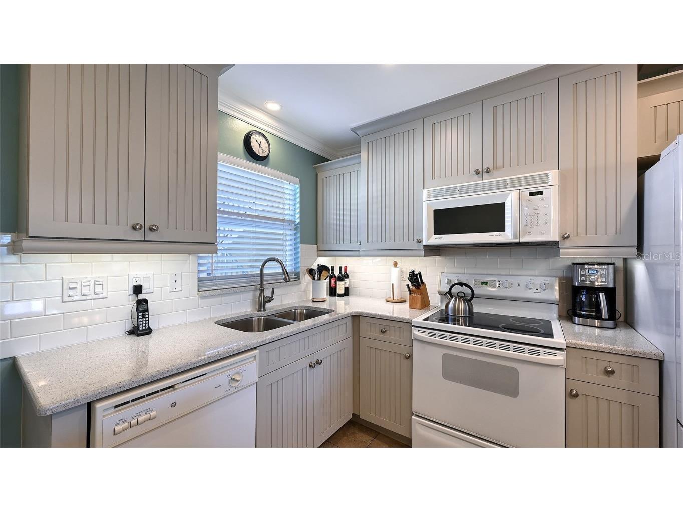 925 Beach Road #311 Sarasota FL 34242 A4669873 image14