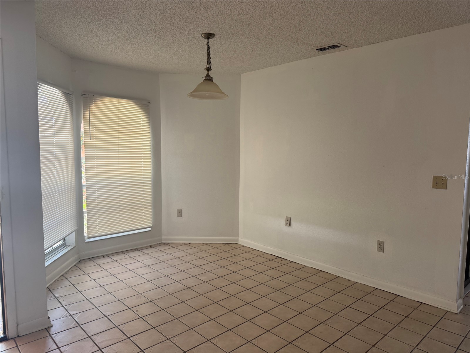 925 Derbyshire Drive Kissimmee FL 34758 S5140211 image3