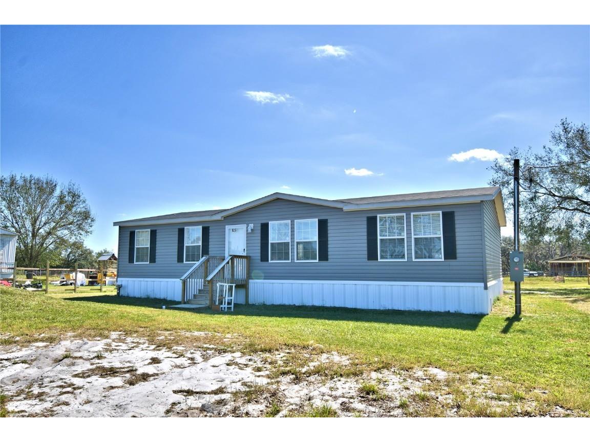 925 Falcon Crest Drive Winter Haven FL 33880 U8189668 image1