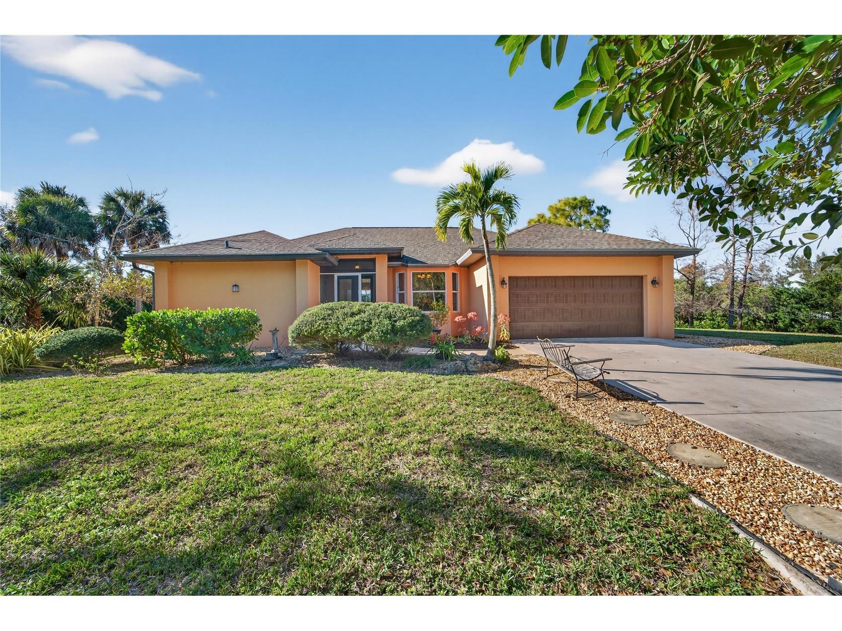 925 Gull Road Venice FL 34293 A4677664 image1