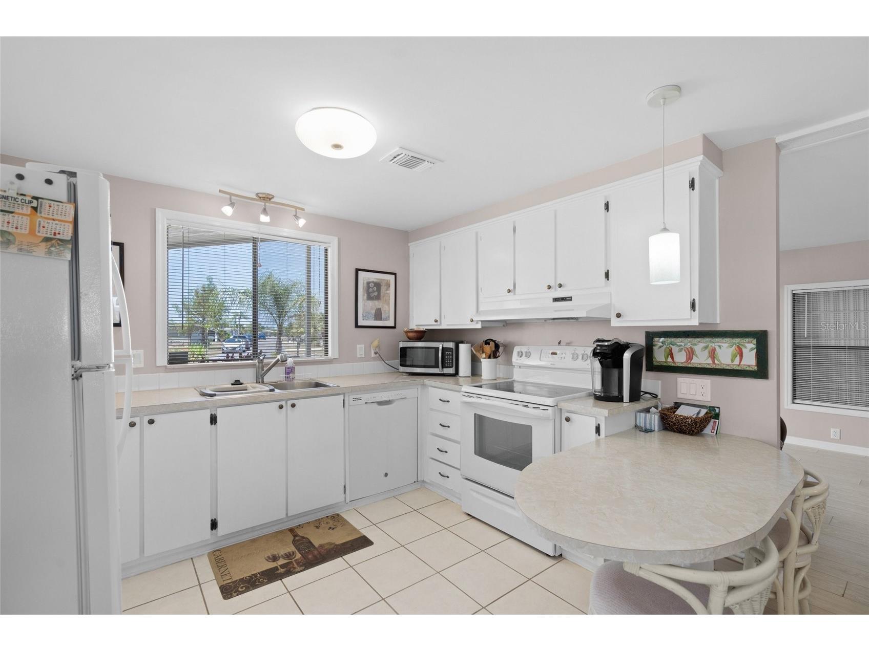 925 Iglesia Drive North Port FL 34287 N6138647 image7