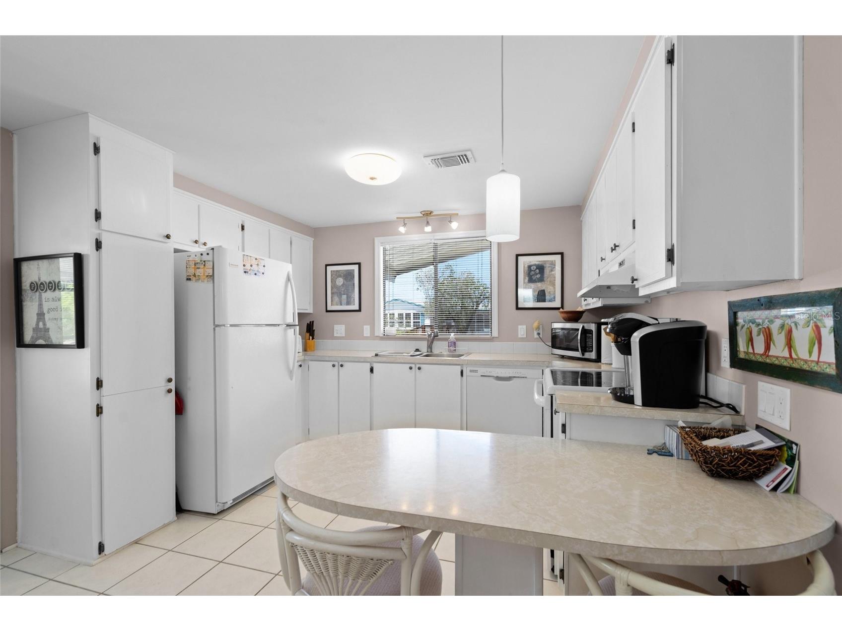 925 Iglesia Drive North Port FL 34287 N6138647 image8